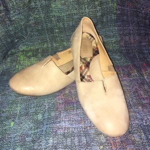 Born Sebra Taupe Leather 9.5